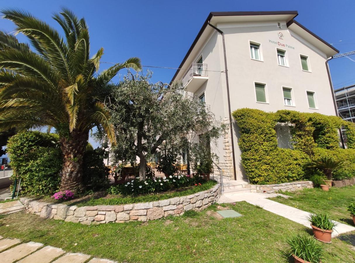 Hotel 2 Palme Torri Del Benaco Buitenkant foto